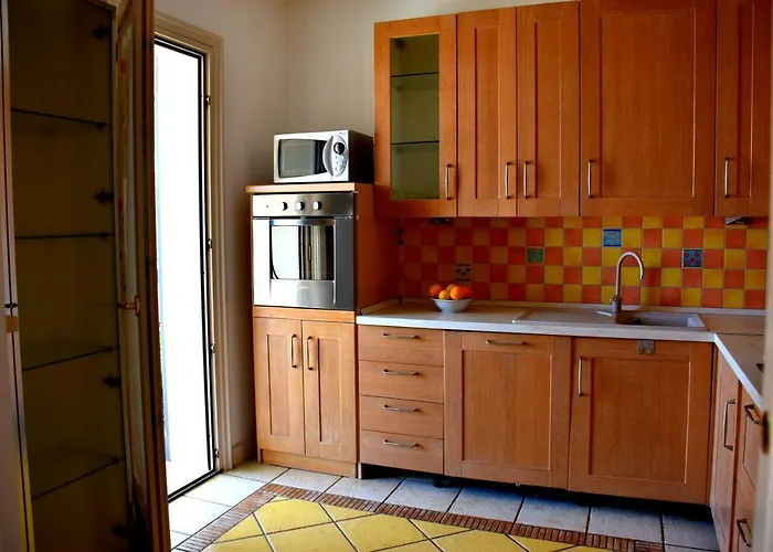 Taormina Sunny Apartment - Taormina Holidays